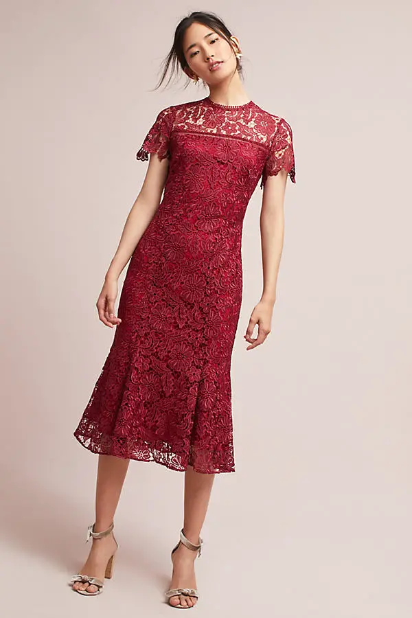 vestido de coctel borgoña, tendencias de la moda 