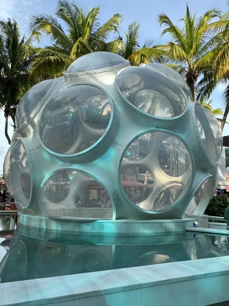Buckminster Fuller, Fly’s Eye Dome